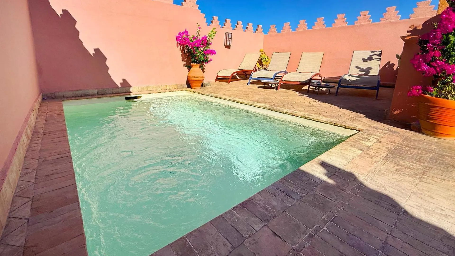 Riad Privatif Avec Piscine Chauffee Au Coeur De La Medina Et Petits-Dejeuners Inclus 马拉喀什 0*,  摩洛哥